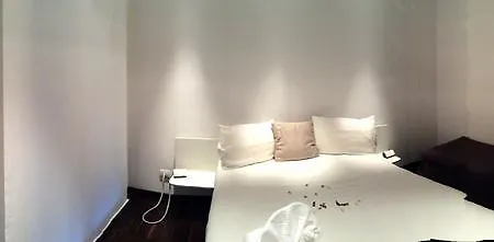 15.92 Hotel