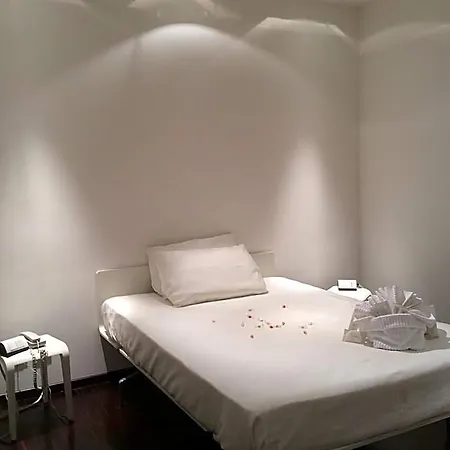 Otel 15.92 3*