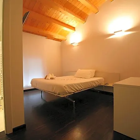 15.92 Hotel
