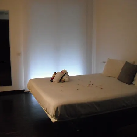 Hotel 15.92