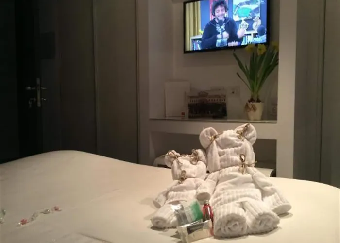 15.92 Hotel